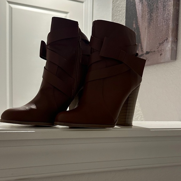 Madison Chestnut Heeled Boots Size 11 - Picture 2 of 3